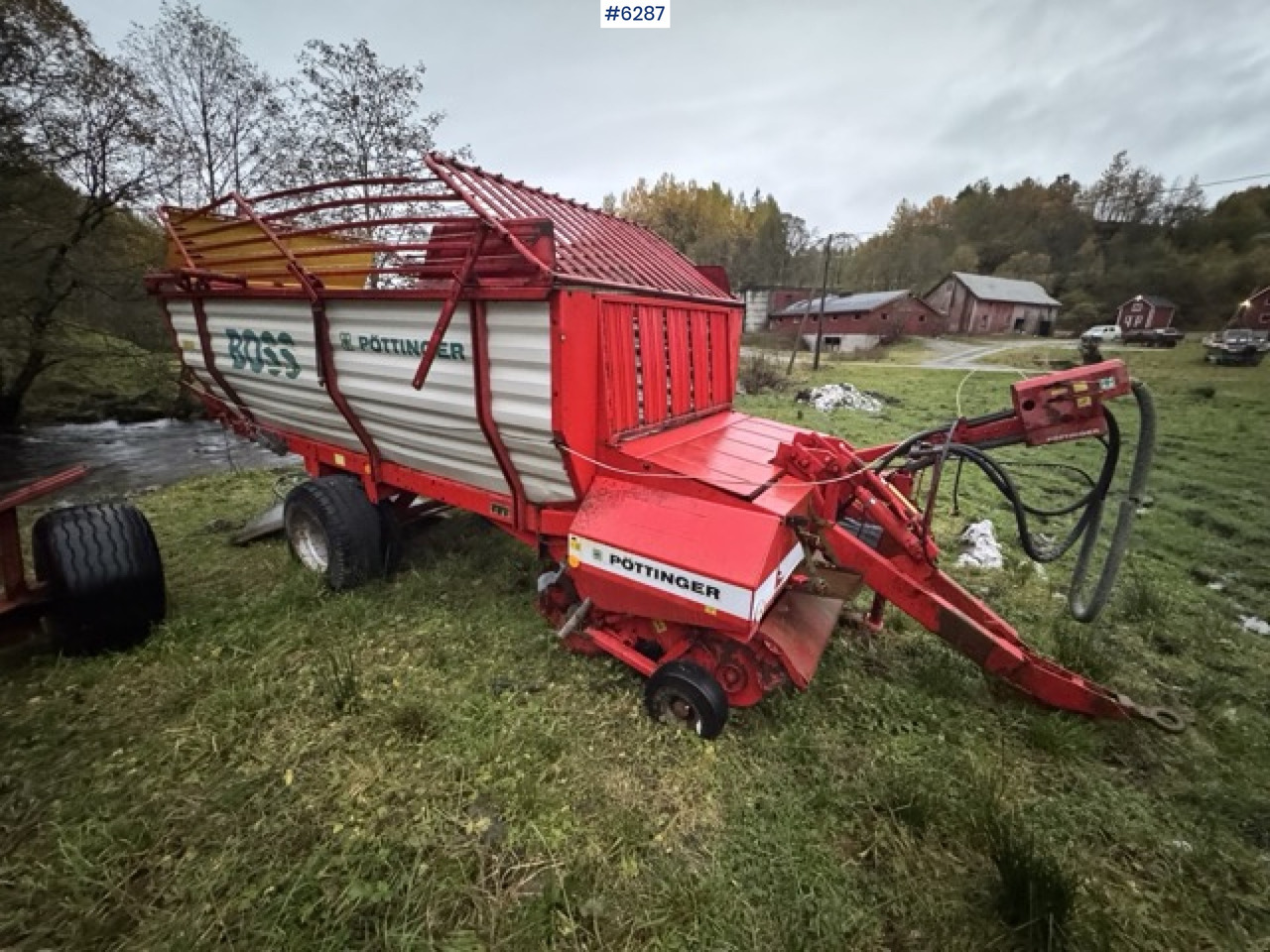 Pöttinger Boss Forage Wagon - Grasutstyr: bilde 1 Pöttinger Boss Forage Wagon - Grasutstyr: bilde 1