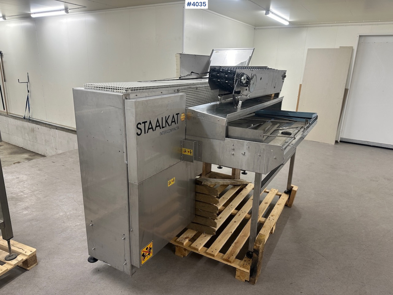 Sanovo Staalkat Inter compacta egg sorting machine - Husdyrhold-utstyr: bilde 2 Sanovo Staalkat Inter compacta egg sorting machine - Husdyrhold-utstyr: bilde 2