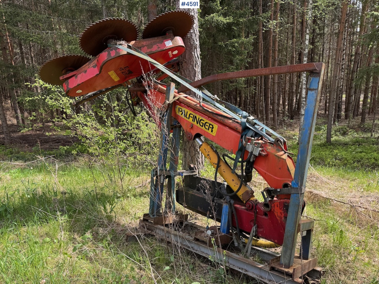 Elkær HS 2300 Branch saw - Skogsmaskin: bilde 1 Elkær HS 2300 Branch saw - Skogsmaskin: bilde 1