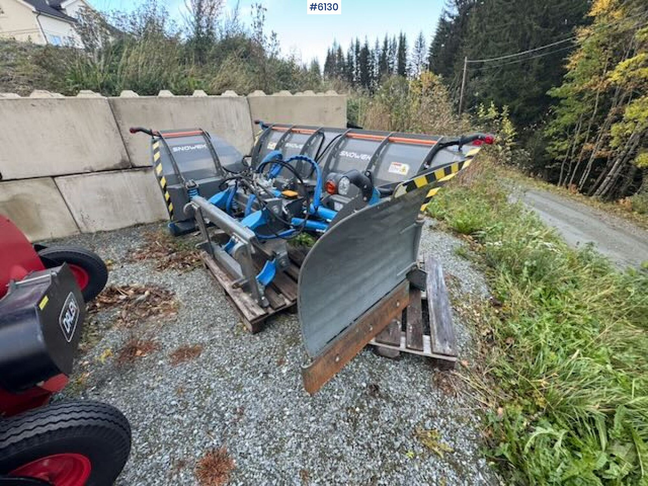 2023 Snowek U420 U-plow w/ remote control! - Utility-/ Spesiell maskin: bilde 2 2023 Snowek U420 U-plow w/ remote control! - Utility-/ Spesiell maskin: bilde 2