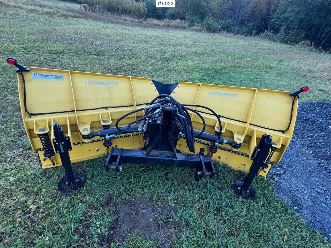 Lilleseth V-plow 270 w/ 3rd and 4th function! - Utility-/ Spesiell maskin: bilde 5 Lilleseth V-plow 270 w/ 3rd and 4th function! - Utility-/ Spesiell maskin: bilde 5