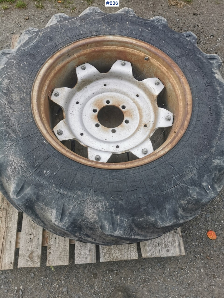 Wheel set on Deutz-Fahr 3.60 - Komplett hjul for Landbruksteknikk: bilde 3 Wheel set on Deutz-Fahr 3.60 - Komplett hjul for Landbruksteknikk: bilde 3