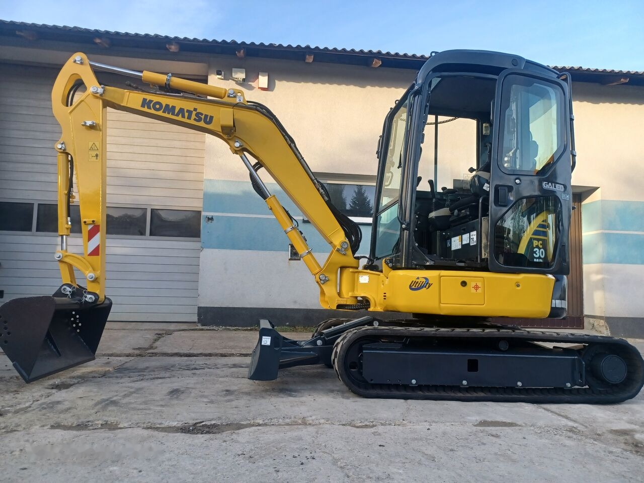 Komatsu PC30MR-3 - Minigraver: bilde 4 Komatsu PC30MR-3 - Minigraver: bilde 4