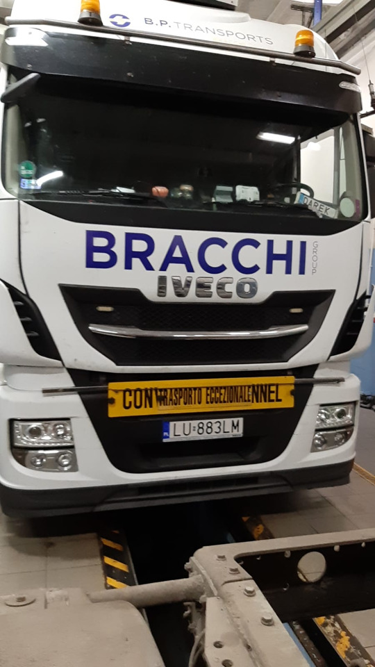 IVECO IVECO STRALIS 510 Hi-Way AS 440STX/P Euro VI z salonu Italia - Trekkvogn: bilde 4 IVECO IVECO STRALIS 510 Hi-Way AS 440STX/P Euro VI z salonu Italia - Trekkvogn: bilde 4
