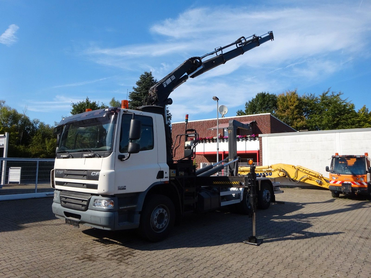 DAF 28-250 CF Abroller + HIA B195-3 Kran - Krokbil, Kranbil: bilde 3 DAF 28-250 CF Abroller + HIA B195-3 Kran - Krokbil, Kranbil: bilde 3