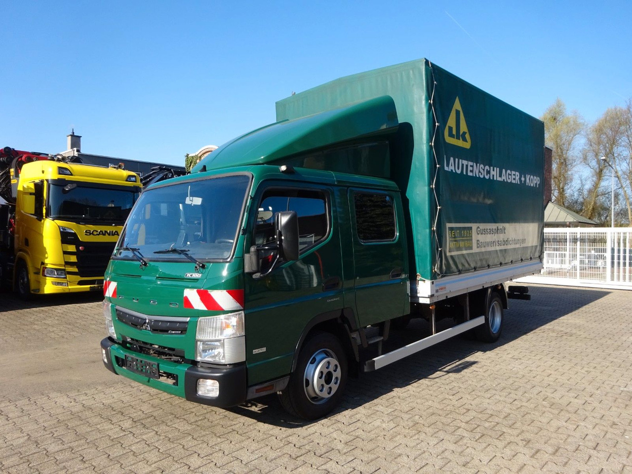 FUSO 7C180D Canter mit Doppelkabine 4x2 - Varebil med kapell, Varebil med dobbelt førerhus: bilde 2 FUSO 7C180D Canter mit Doppelkabine 4x2 - Varebil med kapell, Varebil med dobbelt førerhus: bilde 2