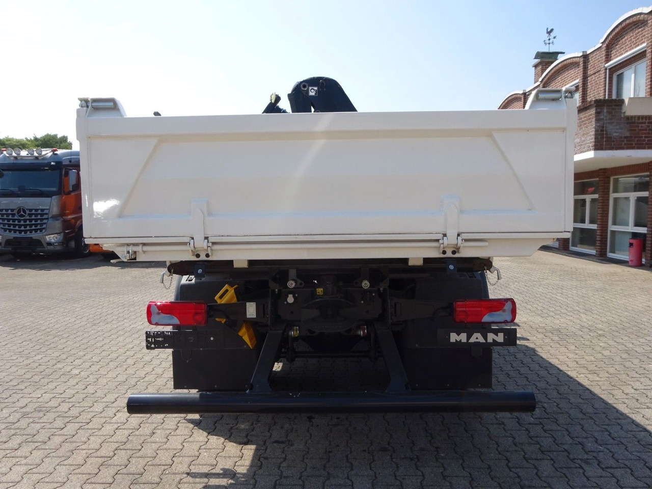 Tippbil, Kranbil MAN 22.400 TGS + HIAB X-HIDUO 138 Kran: bilde 9