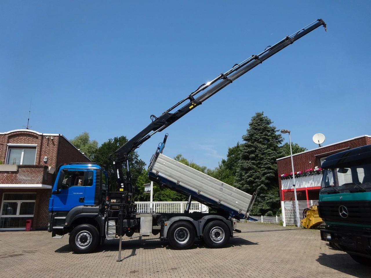MAN 28.400 TGS 3Skipper+HIAB 166 E-4 HIPRPO 6x4-4 - Tippbil, Kranbil: bilde 2 MAN 28.400 TGS 3Skipper+HIAB 166 E-4 HIPRPO 6x4-4 - Tippbil, Kranbil: bilde 2