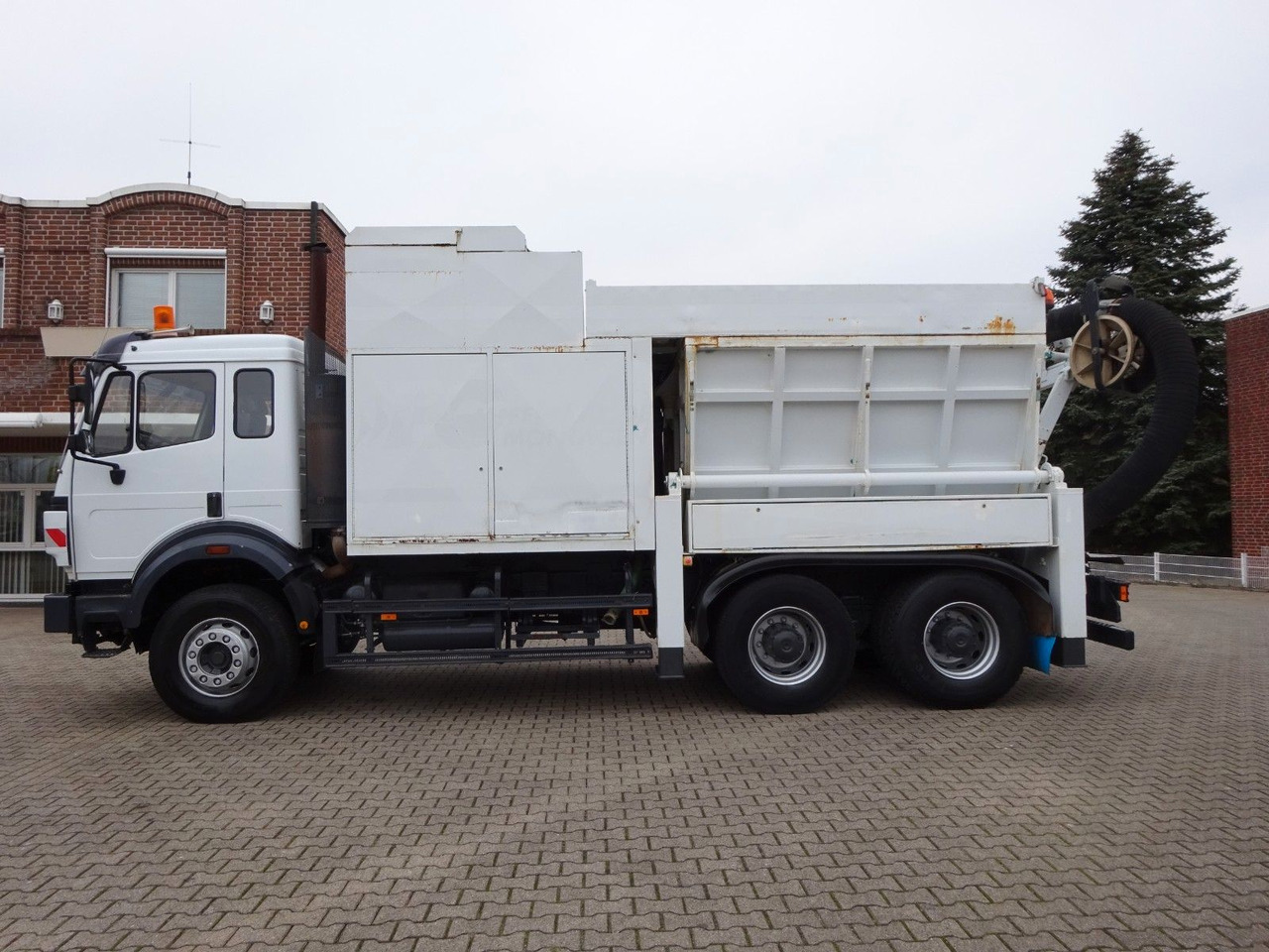 Mercedes-Benz 2527 Saugbagger. RSP Mercedes-Benz 2527 Saugbagger. RSP - Vakuum lastebil: bilde 3 Mercedes-Benz 2527 Saugbagger. RSP Mercedes-Benz 2527 Saugbagger. RSP - Vakuum lastebil: bilde 3