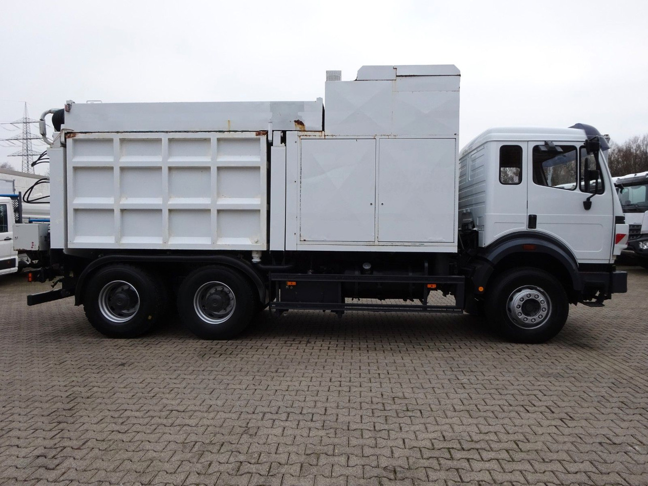 Mercedes-Benz 2527 Saugbagger. RSP Mercedes-Benz 2527 Saugbagger. RSP - Vakuum lastebil: bilde 2 Mercedes-Benz 2527 Saugbagger. RSP Mercedes-Benz 2527 Saugbagger. RSP - Vakuum lastebil: bilde 2