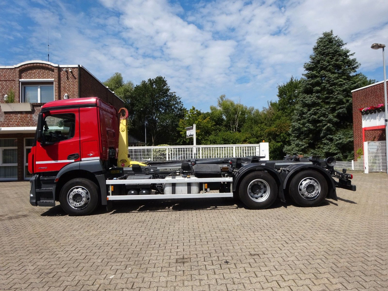 Mercedes-Benz 2532 ANTOS MEILLER Abroller Lift+Lenkachse 6x2 - Krokbil: bilde 4 Mercedes-Benz 2532 ANTOS MEILLER Abroller Lift+Lenkachse 6x2 - Krokbil: bilde 4