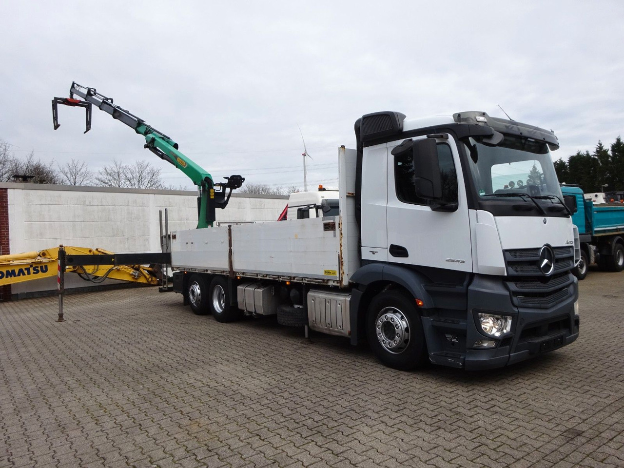 Mercedes-Benz 2543 Antos Baustoff +PK 26001 bis 20 m Auslage Mercedes-Benz 2543 Antos Baustoff +PK 26001 bis 20 m Auslage - Kranbil, Planbil: bilde 1 Mercedes-Benz 2543 Antos Baustoff +PK 26001 bis 20 m Auslage Mercedes-Benz 2543 Antos Baustoff +PK 26001 bis 20 m Auslage - Kranbil, Planbil: bilde 1