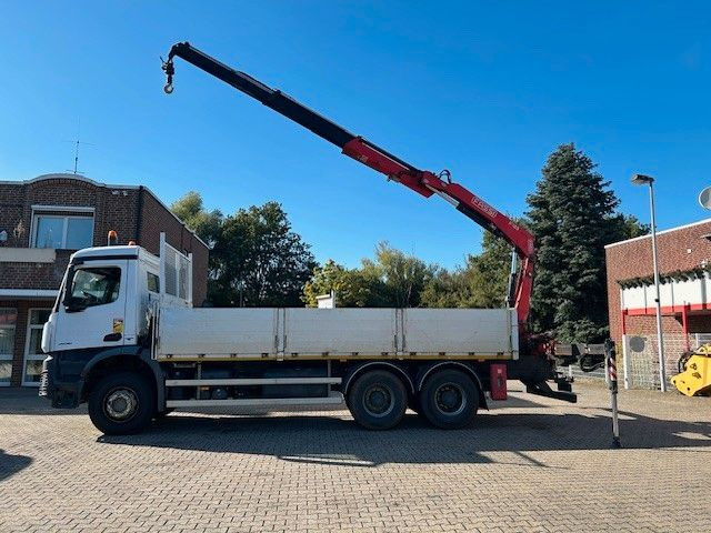 Mercedes-Benz 2636 Pritsche + Fassi F135 Kran 6x4 Blatt-Blatt - Kranbil: bilde 1 Mercedes-Benz 2636 Pritsche + Fassi F135 Kran 6x4 Blatt-Blatt - Kranbil: bilde 1