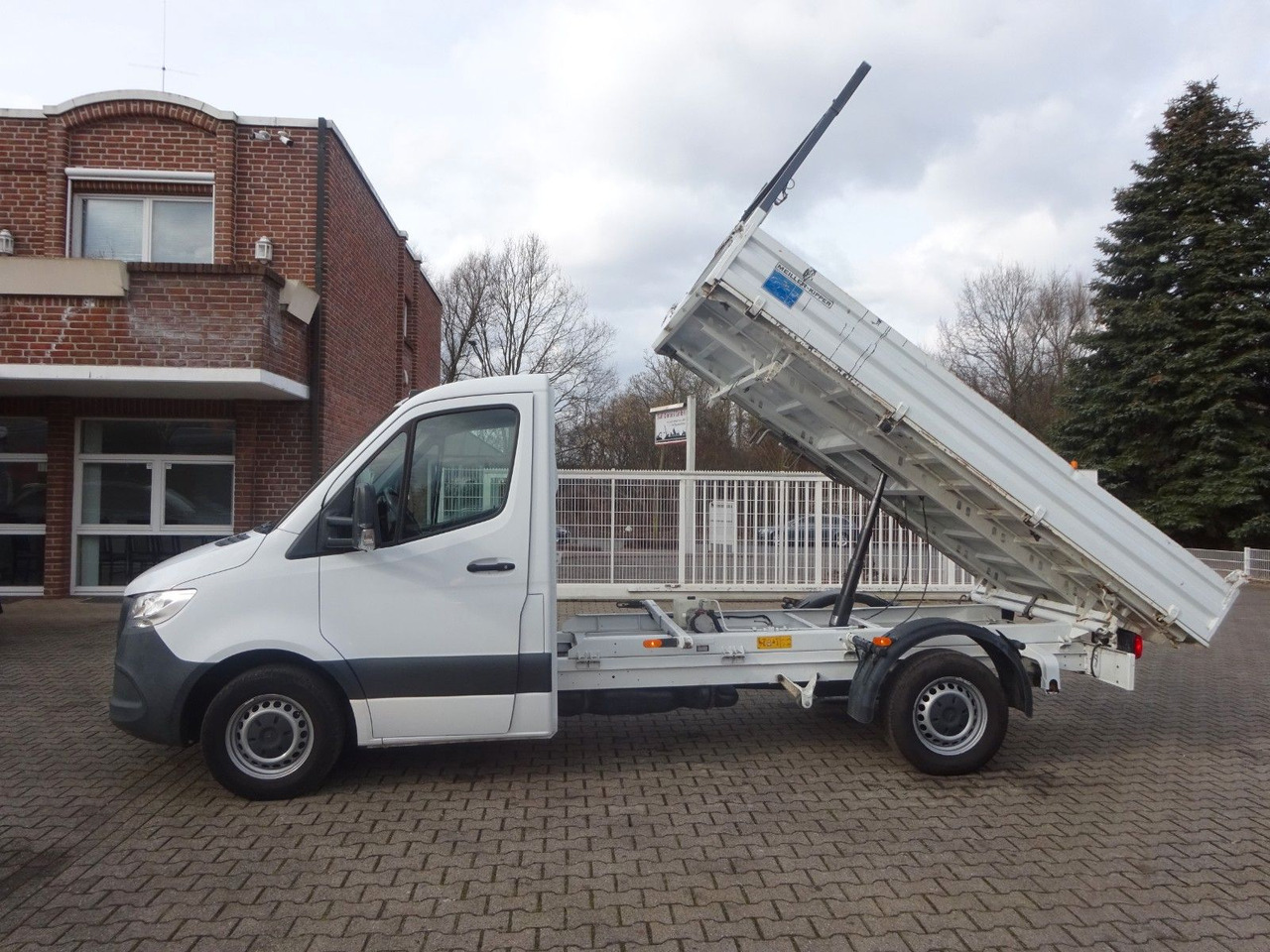 Mercedes-Benz 314 CDI Sprinter MEILLER 3Skipper 4x2 - Varebil med tipp: bilde 1 Mercedes-Benz 314 CDI Sprinter MEILLER 3Skipper 4x2 - Varebil med tipp: bilde 1