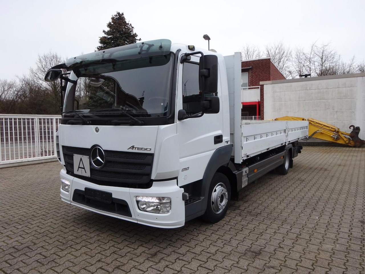 Mercedes-Benz 818 Atego Pritsche Mercedes-Benz 818 Atego Pritsche - Planbil: bilde 1 Mercedes-Benz 818 Atego Pritsche Mercedes-Benz 818 Atego Pritsche - Planbil: bilde 1