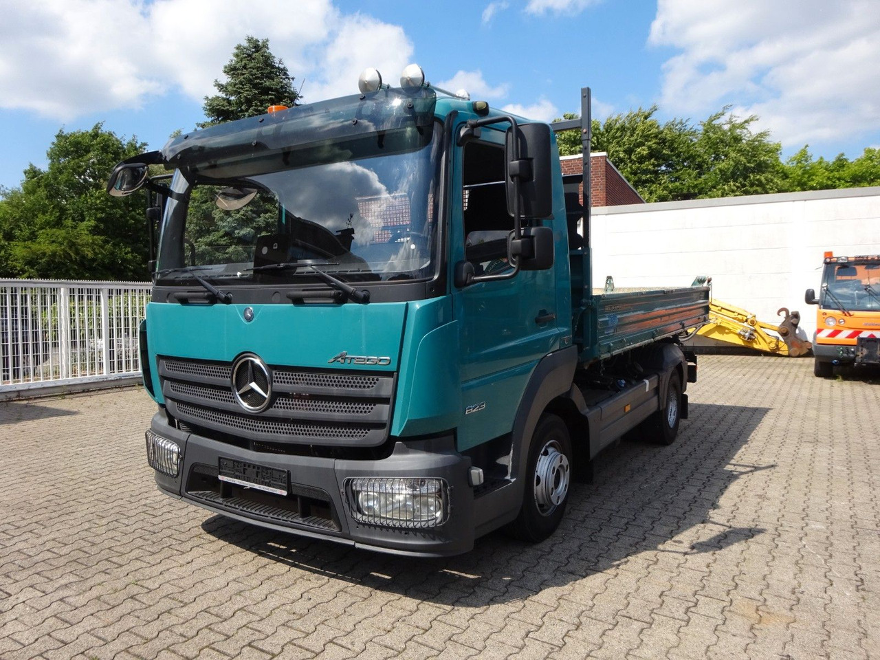 Mercedes-Benz 823 Atego MEILLER 3Skipper 4x2 - Varebil med tipp: bilde 2 Mercedes-Benz 823 Atego MEILLER 3Skipper 4x2 - Varebil med tipp: bilde 2