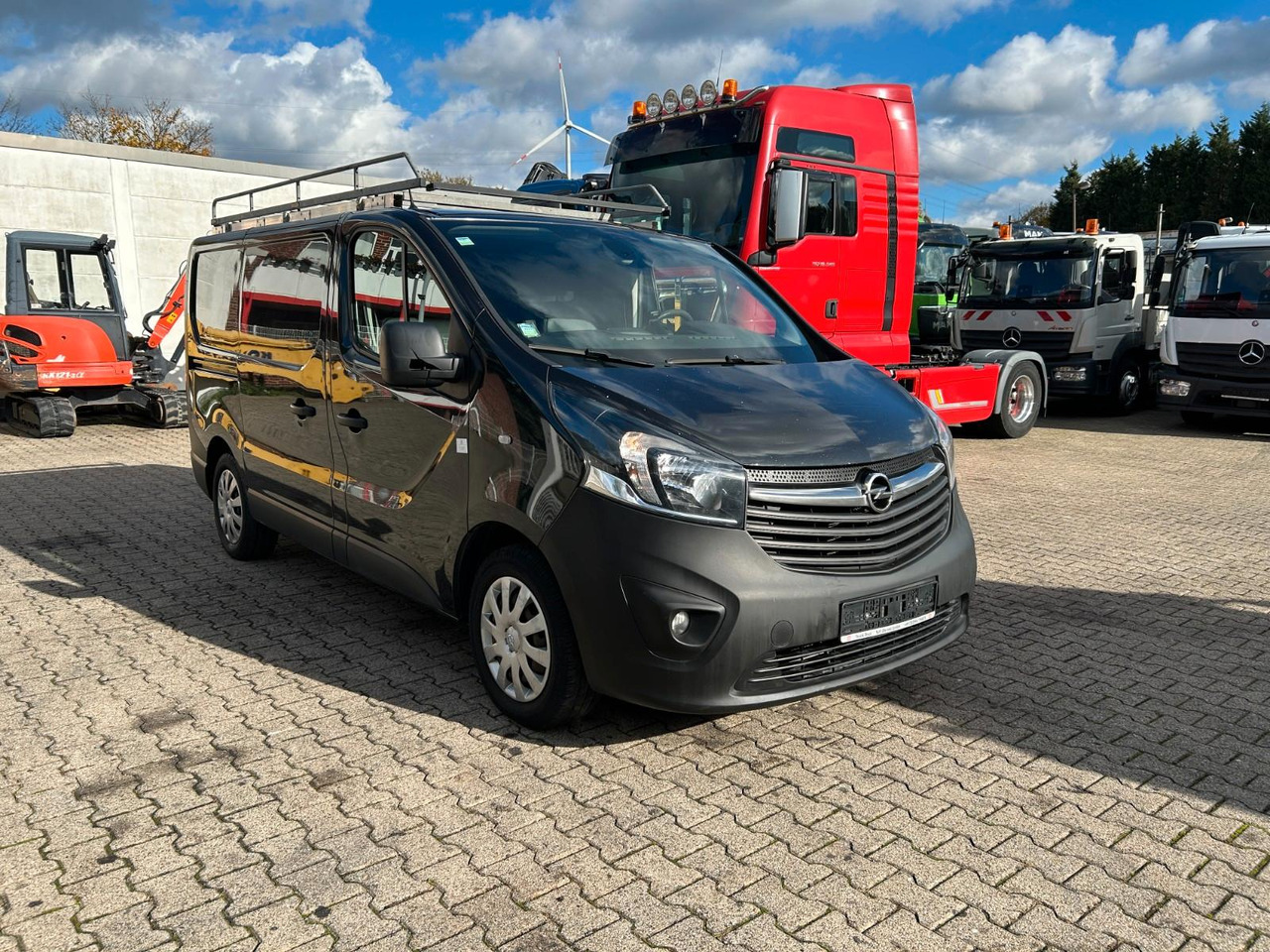 Opel Vivaro CDTI Kastenwagen 4x2 - Små varebil: bilde 1 Opel Vivaro CDTI Kastenwagen 4x2 - Små varebil: bilde 1
