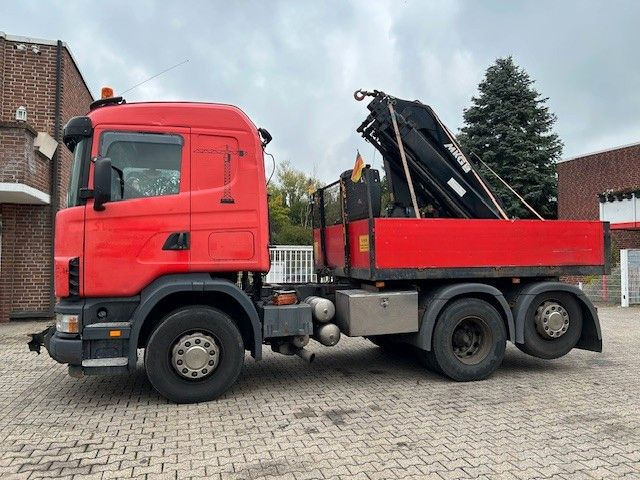Scania 124 L 470 Pritsche + MKG HLK 201 HP 6x2 - Planbil, Kranbil: bilde 1 Scania 124 L 470 Pritsche + MKG HLK 201 HP 6x2 - Planbil, Kranbil: bilde 1