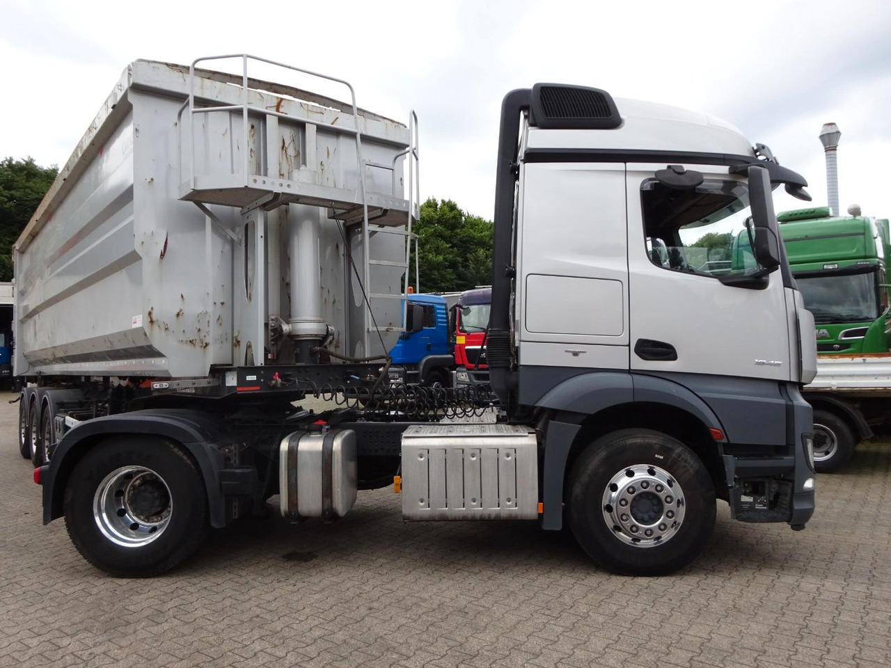 Mercedes-Benz 1845 Actros SZM mit Hydraulik Pumpe 4x2 - Trekkvogn: bilde 5 Mercedes-Benz 1845 Actros SZM mit Hydraulik Pumpe 4x2 - Trekkvogn: bilde 5