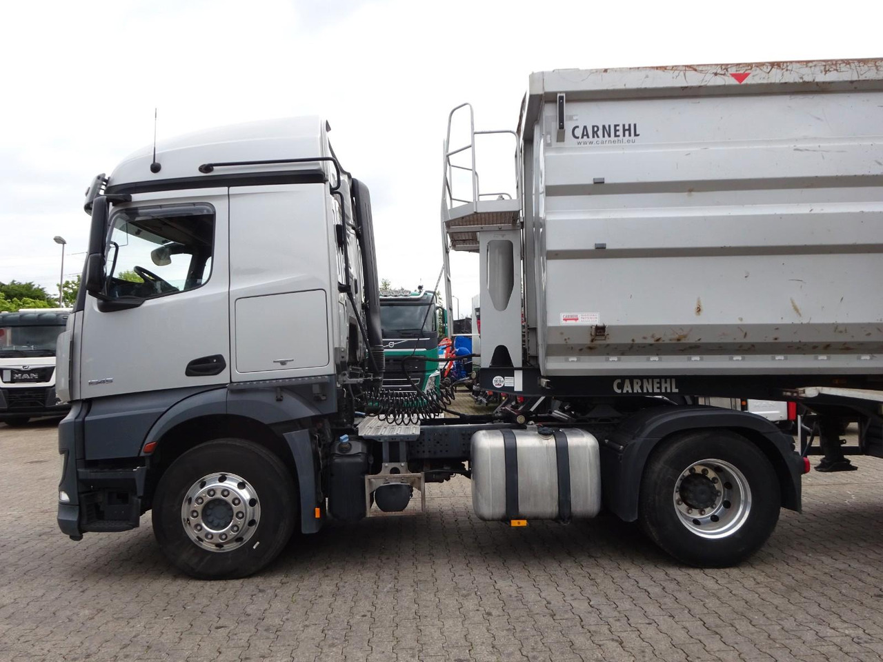 Mercedes-Benz 1845 Actros SZM mit Hydraulik Pumpe 4x2 - Trekkvogn: bilde 3 Mercedes-Benz 1845 Actros SZM mit Hydraulik Pumpe 4x2 - Trekkvogn: bilde 3