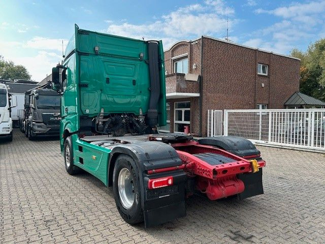 Mercedes-Benz 1851 Actros SZM mit Kipper-Pumpe 4x2 - Trekkvogn: bilde 4 Mercedes-Benz 1851 Actros SZM mit Kipper-Pumpe 4x2 - Trekkvogn: bilde 4