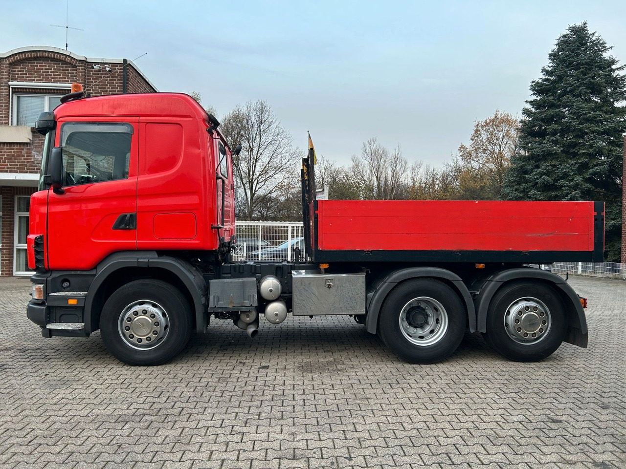 Scania 470 124L SZM mit Pritsche 6x2 - Trekkvogn: bilde 3 Scania 470 124L SZM mit Pritsche 6x2 - Trekkvogn: bilde 3