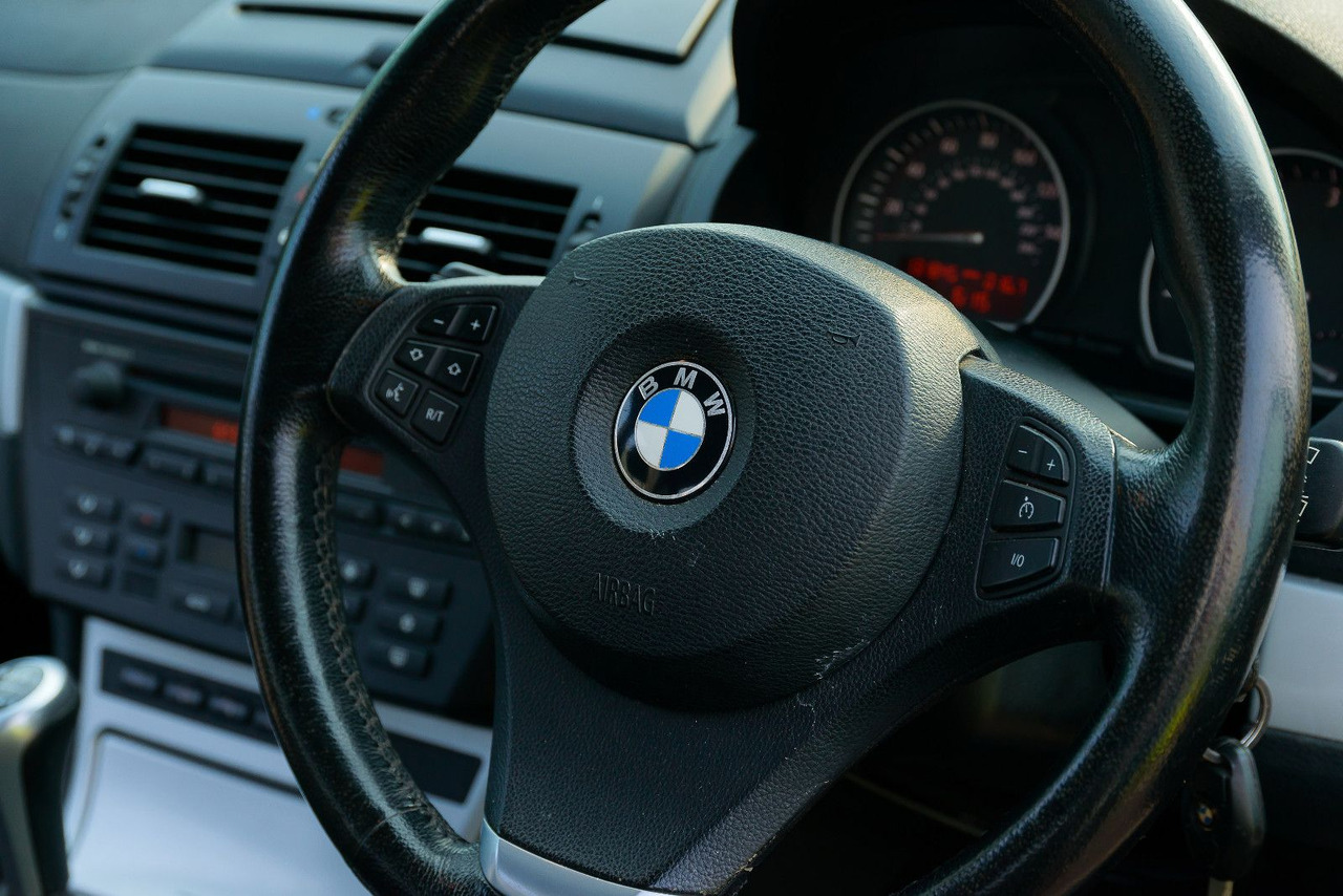 SUV BMW X3 2.0 Diesel 4x4 **RHD** *3 100 €: bilde 18 SUV BMW X3 2.0 Diesel 4x4 **RHD** *3 100 €: bilde 18