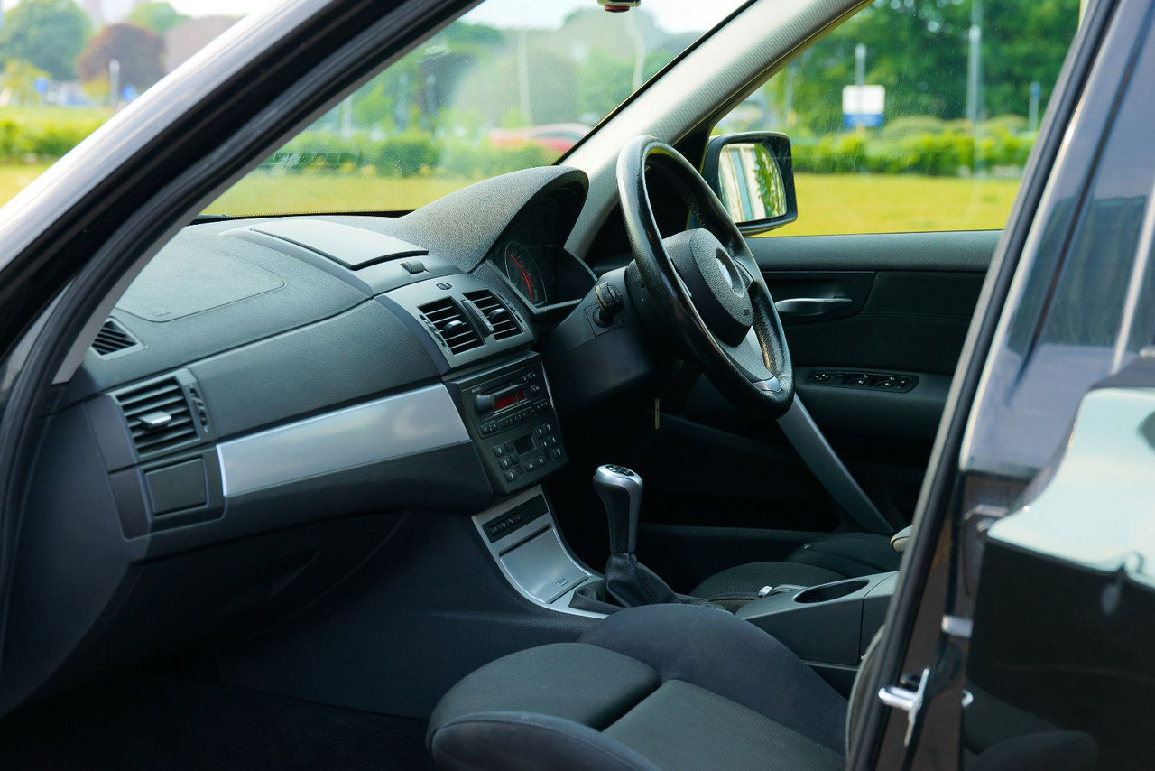 SUV BMW X3 2.0 Diesel 4x4 **RHD** *3 100 €: bilde 15 SUV BMW X3 2.0 Diesel 4x4 **RHD** *3 100 €: bilde 15