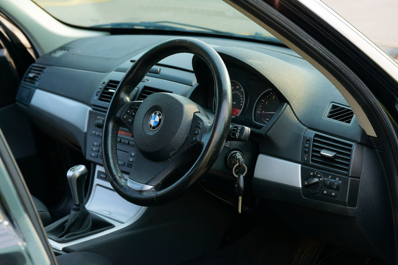 SUV BMW X3 2.0 Diesel 4x4 **RHD** *3 100 €: bilde 16 SUV BMW X3 2.0 Diesel 4x4 **RHD** *3 100 €: bilde 16