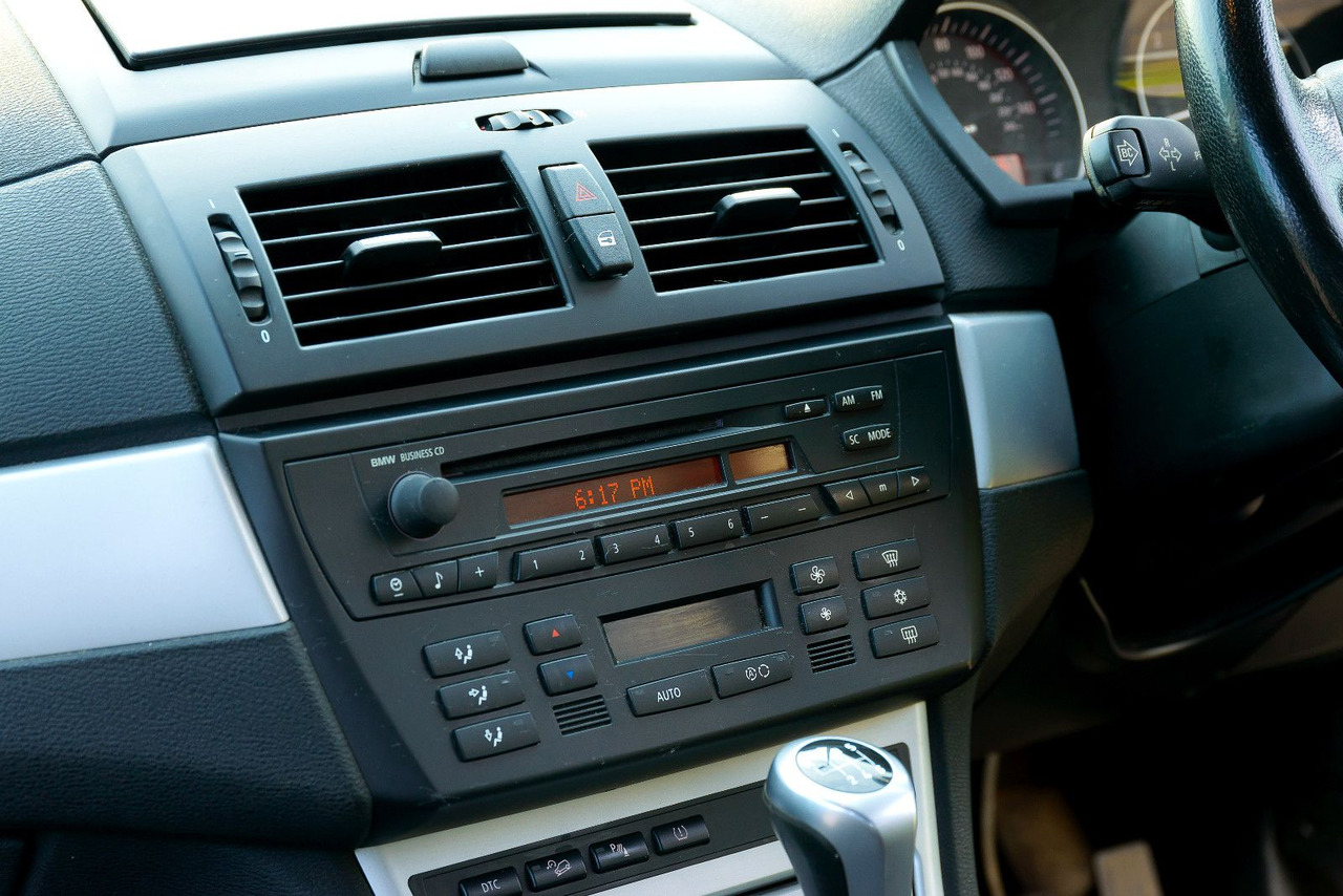 SUV BMW X3 2.0 Diesel 4x4 **RHD** *3 100 €: bilde 24 SUV BMW X3 2.0 Diesel 4x4 **RHD** *3 100 €: bilde 24