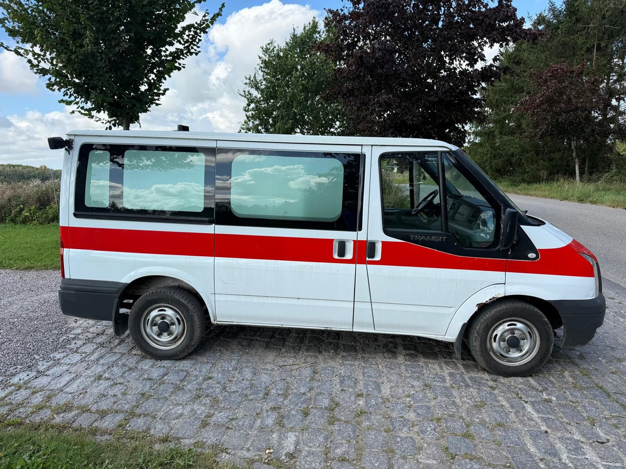 Ford Transit Kombi FT 300 K - Persontransport: bilde 4 Ford Transit Kombi FT 300 K - Persontransport: bilde 4