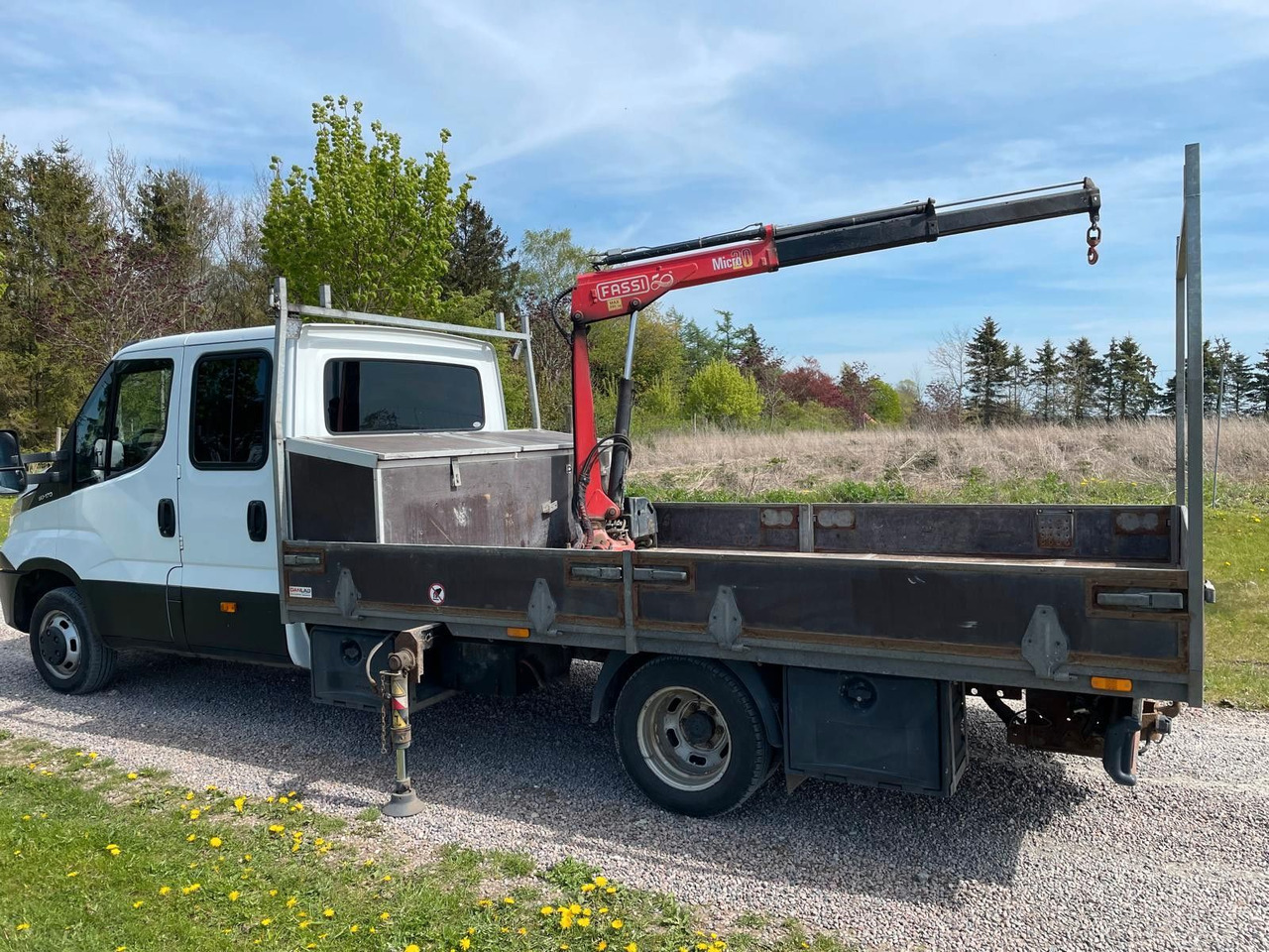 Iveco Daily Fahrgestell Doppelkabine 50 C *Crane* - Varebil med plan, Varebil med dobbelt førerhus: bilde 1 Iveco Daily Fahrgestell Doppelkabine 50 C *Crane* - Varebil med plan, Varebil med dobbelt førerhus: bilde 1