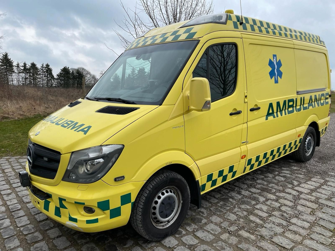 Mercedes-Benz Sprinter 316 CDI Aut *14 000 € netto - Ambulanse: bilde 1 Mercedes-Benz Sprinter 316 CDI Aut *14 000 € netto - Ambulanse: bilde 1