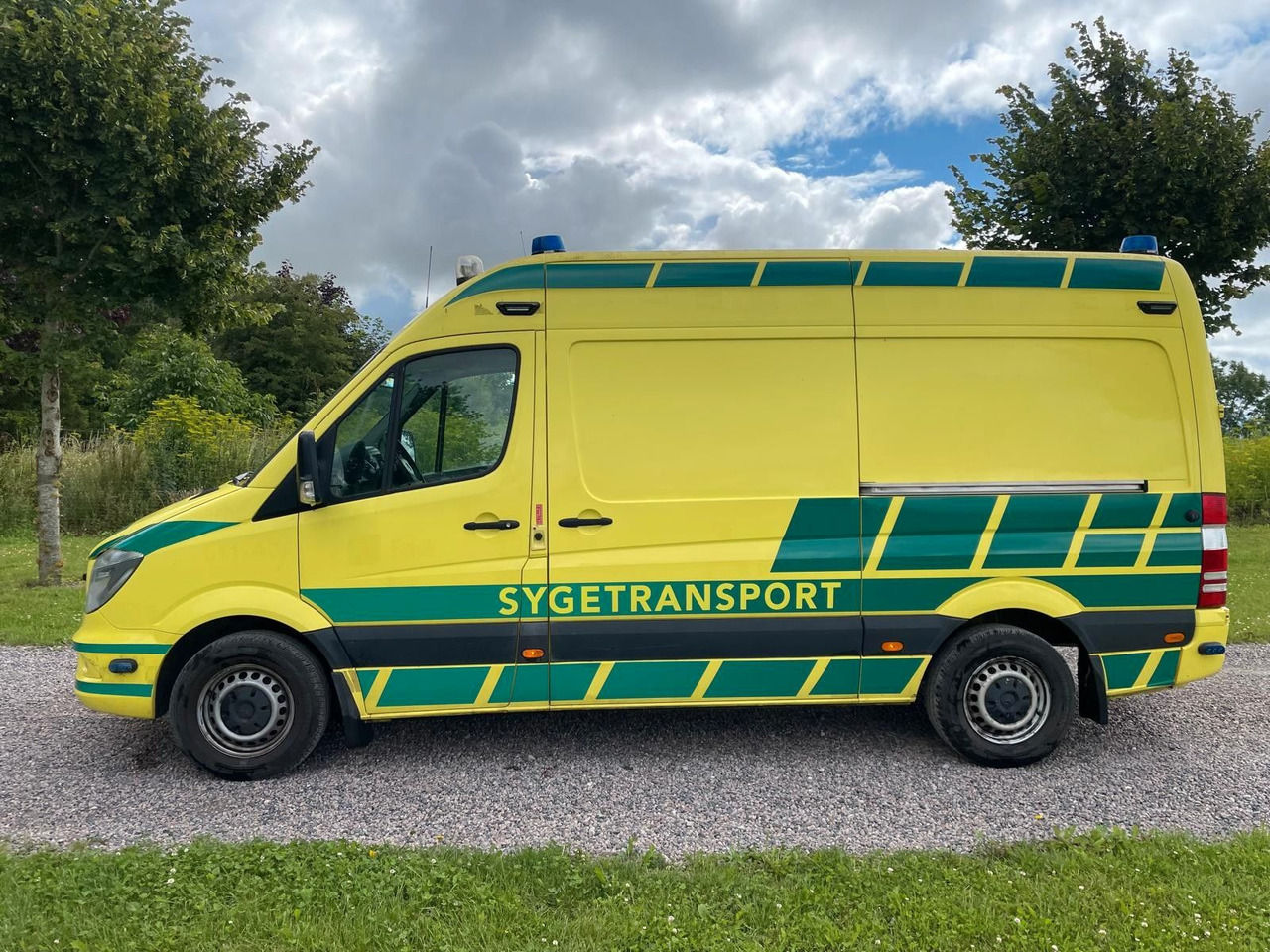 Mercedes-Benz Sprinter Kasten 316 CDI Aut - Ambulanse: bilde 2 Mercedes-Benz Sprinter Kasten 316 CDI Aut - Ambulanse: bilde 2