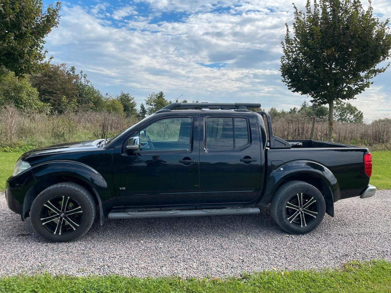 Nissan Navara Pickup Double Cab LE V6 4x4 LB - SUV: bilde 2 Nissan Navara Pickup Double Cab LE V6 4x4 LB - SUV: bilde 2
