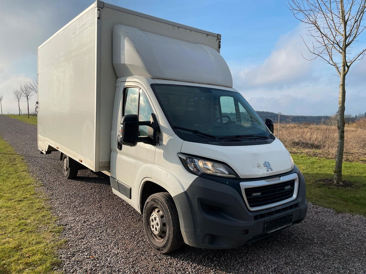 Peugeot Boxer 2,2 HDi 130HK Peugeot Boxer 2,2 HDi 130HP * 8800 netto* - Kassebil: bilde 1 Peugeot Boxer 2,2 HDi 130HK Peugeot Boxer 2,2 HDi 130HP * 8800 netto* - Kassebil: bilde 1