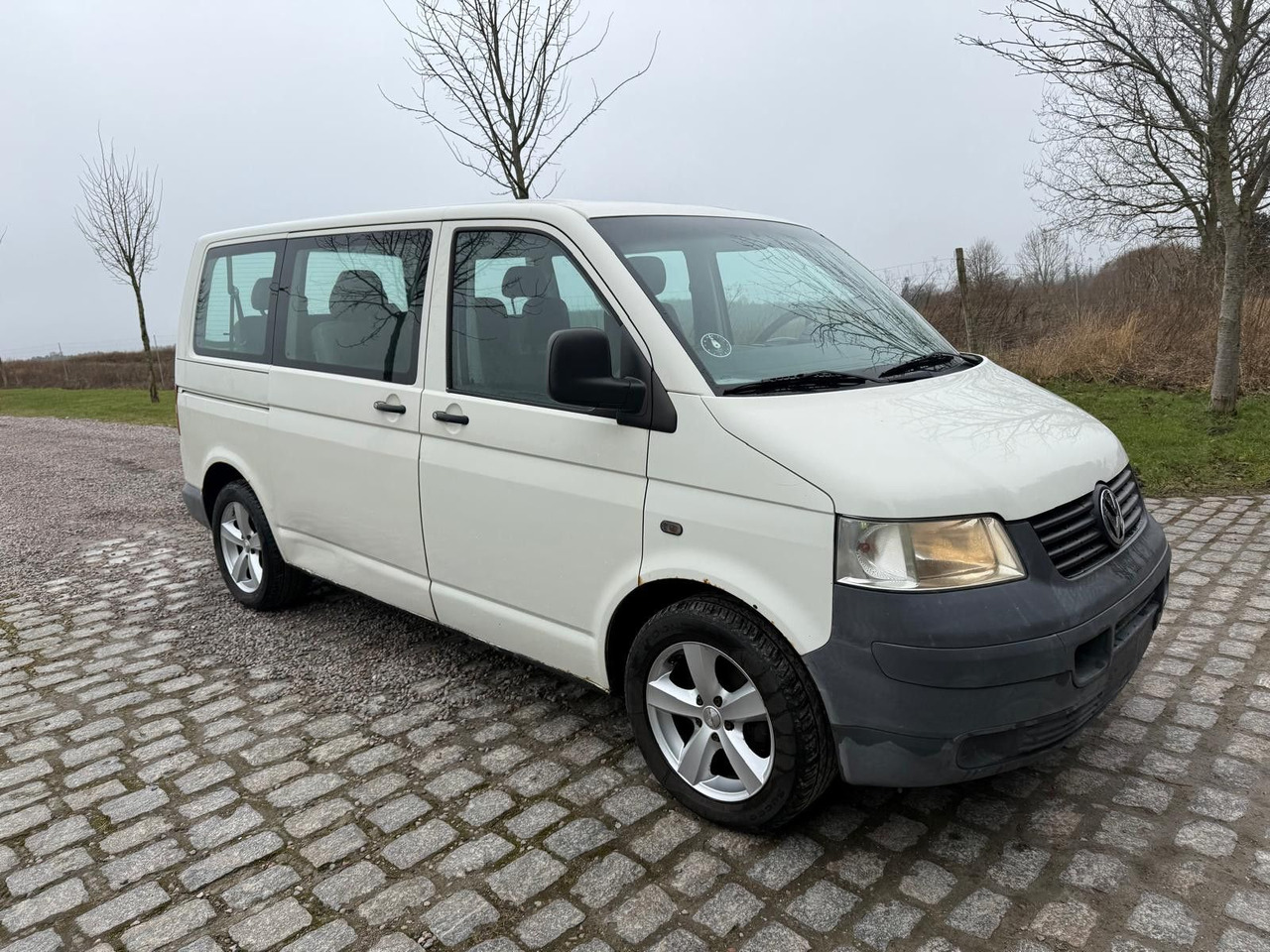 Volkswagen T5 Transporter 1.9 TDI *9 Sitze * 3900 € - Persontransport: bilde 1 Volkswagen T5 Transporter 1.9 TDI *9 Sitze * 3900 € - Persontransport: bilde 1