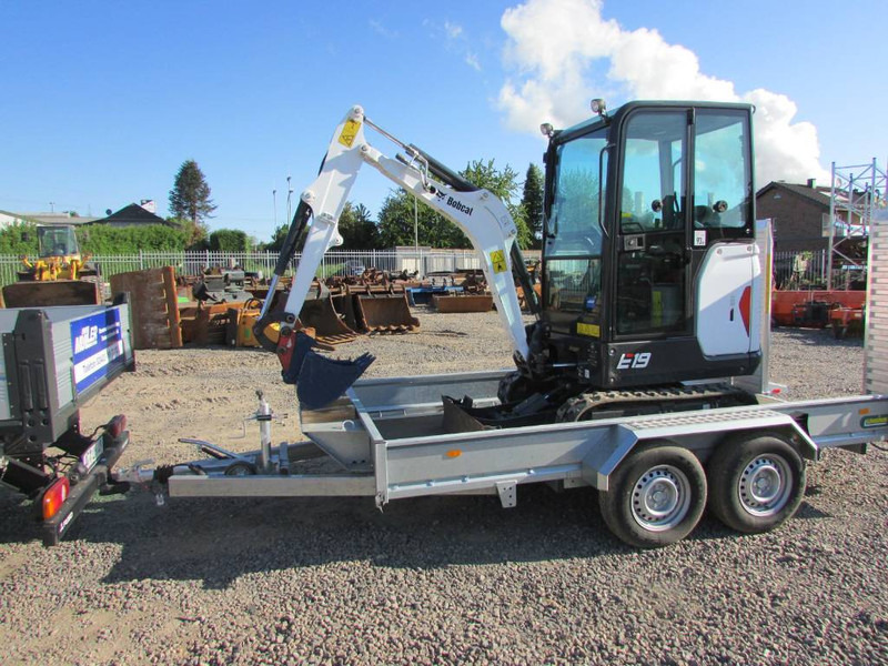Bobcat E 19 + Anhänger Unsinn 3618-35-14 - Minigraver: bilde 2 Bobcat E 19 + Anhänger Unsinn 3618-35-14 - Minigraver: bilde 2