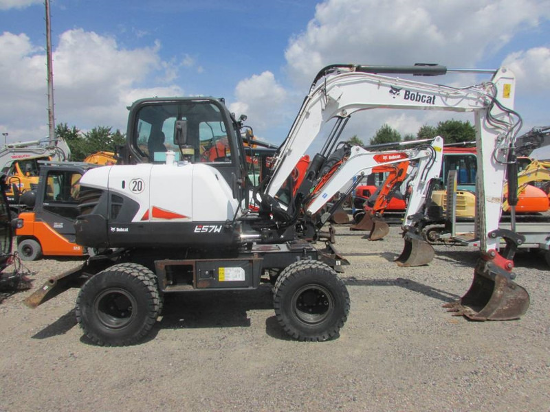 Bobcat E 57 W 35.000 EUR - Hjulgraver: bilde 1 Bobcat E 57 W 35.000 EUR - Hjulgraver: bilde 1