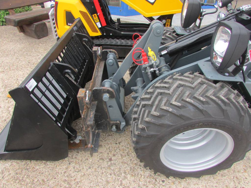 Giant G 1500 X-tra HD Canopy 29.900 EUR - Hjullaster: bilde 4 Giant G 1500 X-tra HD Canopy 29.900 EUR - Hjullaster: bilde 4