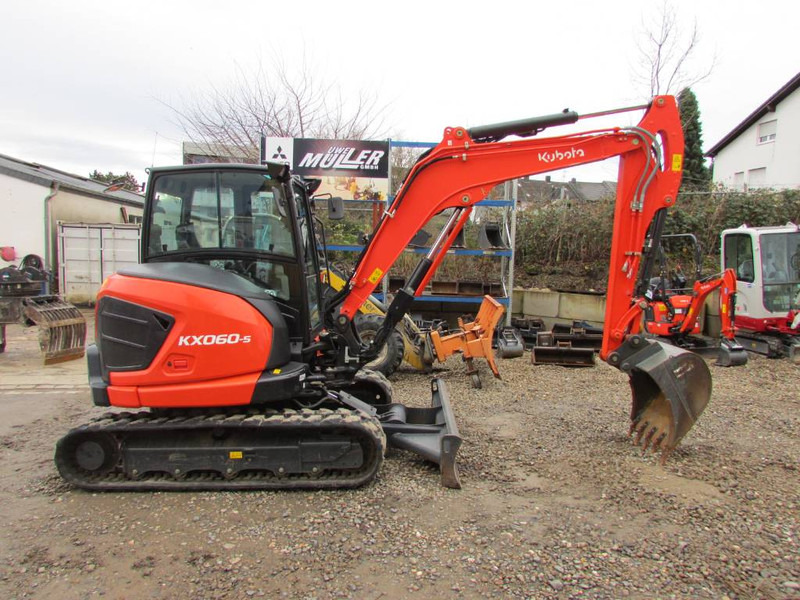 Kubota KX 060-5 HI Minibagger 49.500 EUR - Minigraver: bilde 1 Kubota KX 060-5 HI Minibagger 49.500 EUR - Minigraver: bilde 1