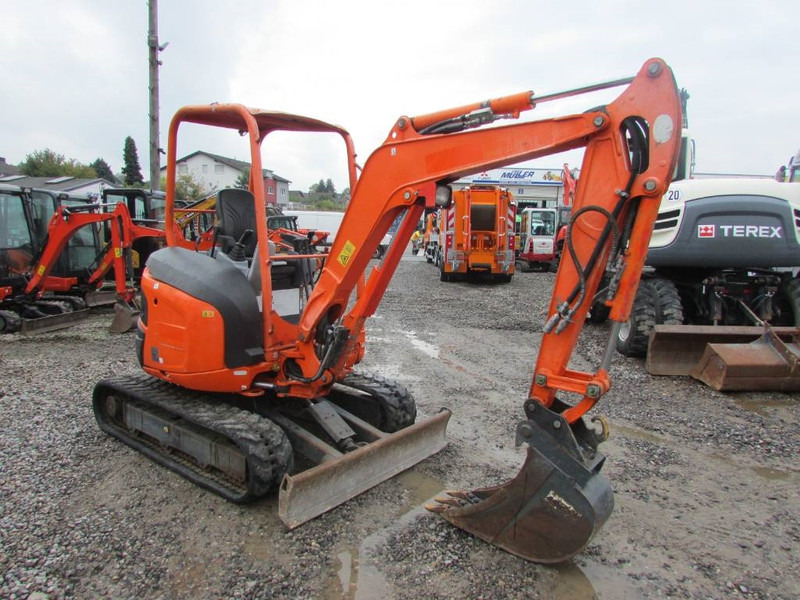 Kubota U 27-4 Canopy Minibagger 17.500 EUR - Minigraver: bilde 3 Kubota U 27-4 Canopy Minibagger 17.500 EUR - Minigraver: bilde 3