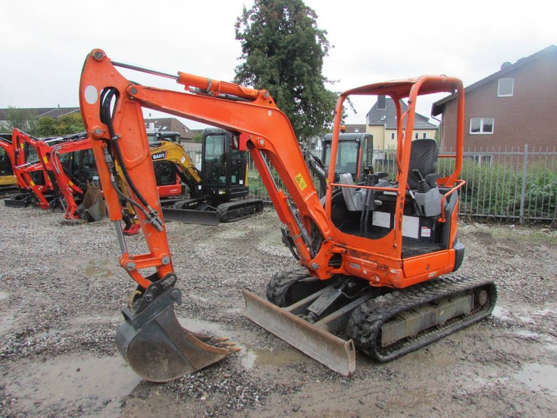 Kubota U 27-4 Canopy Minibagger 17.500 EUR - Minigraver: bilde 2 Kubota U 27-4 Canopy Minibagger 17.500 EUR - Minigraver: bilde 2