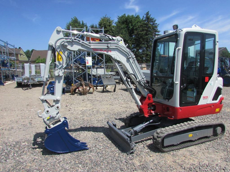 Takeuchi TB 225 Minibagger 42.500 EUR - Minigraver: bilde 2 Takeuchi TB 225 Minibagger 42.500 EUR - Minigraver: bilde 2