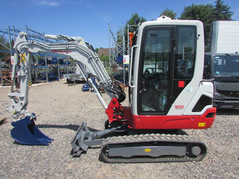 Takeuchi TB 225 Minibagger 42.500 EUR - Minigraver: bilde 1 Takeuchi TB 225 Minibagger 42.500 EUR - Minigraver: bilde 1