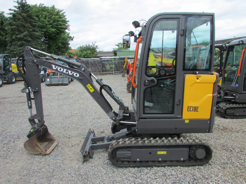 Volvo EC 18 E Minibagger 24.500 EUR - Minigraver: bilde 1 Volvo EC 18 E Minibagger 24.500 EUR - Minigraver: bilde 1