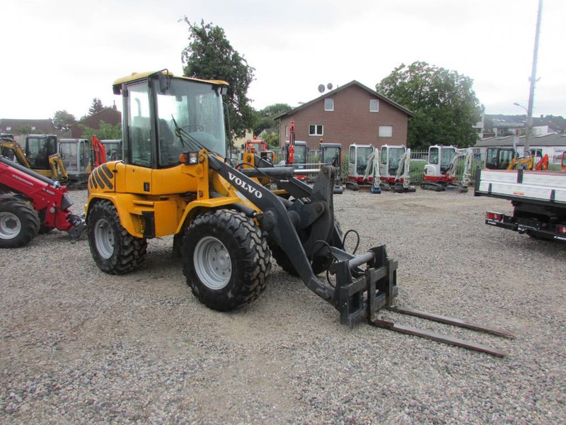 Volvo L 35 B-Z Radlader 16.000 EUR - Hjullaster: bilde 4 Volvo L 35 B-Z Radlader 16.000 EUR - Hjullaster: bilde 4