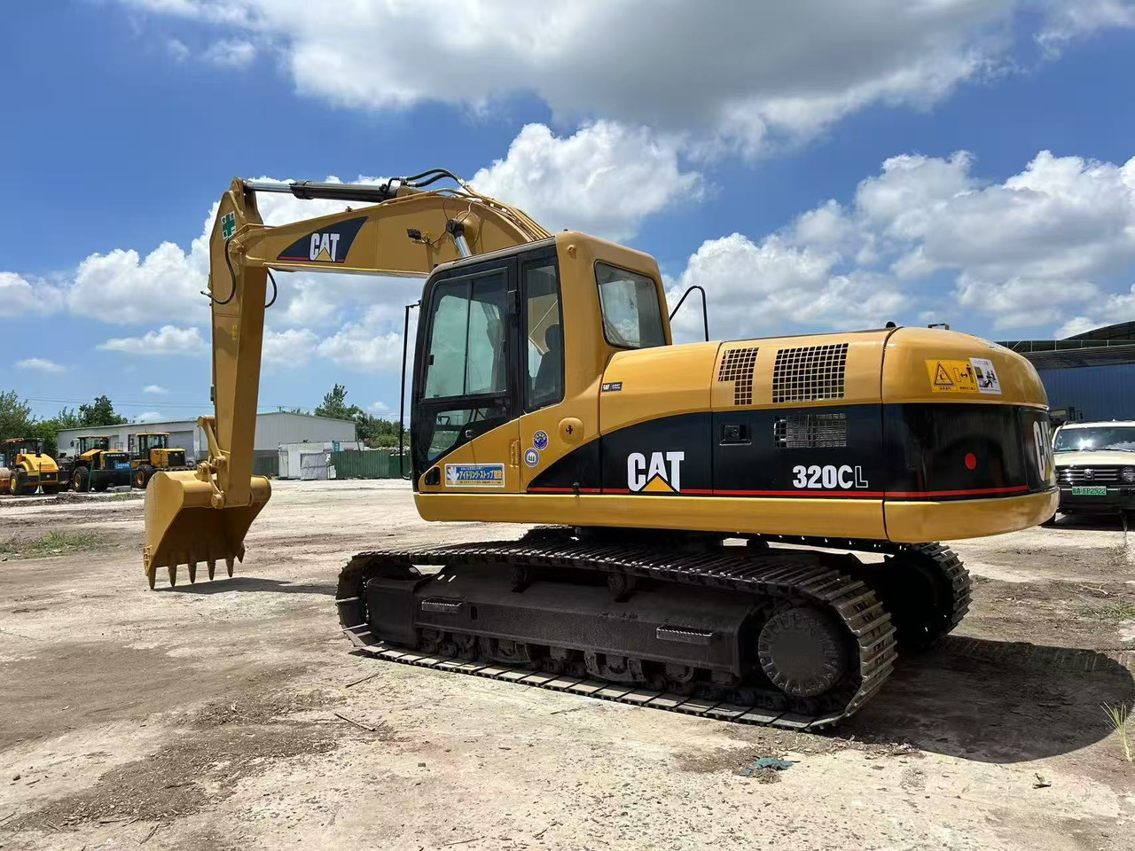 CATERPILLAR 320CL - Beltegraver: bilde 1 CATERPILLAR 320CL - Beltegraver: bilde 1