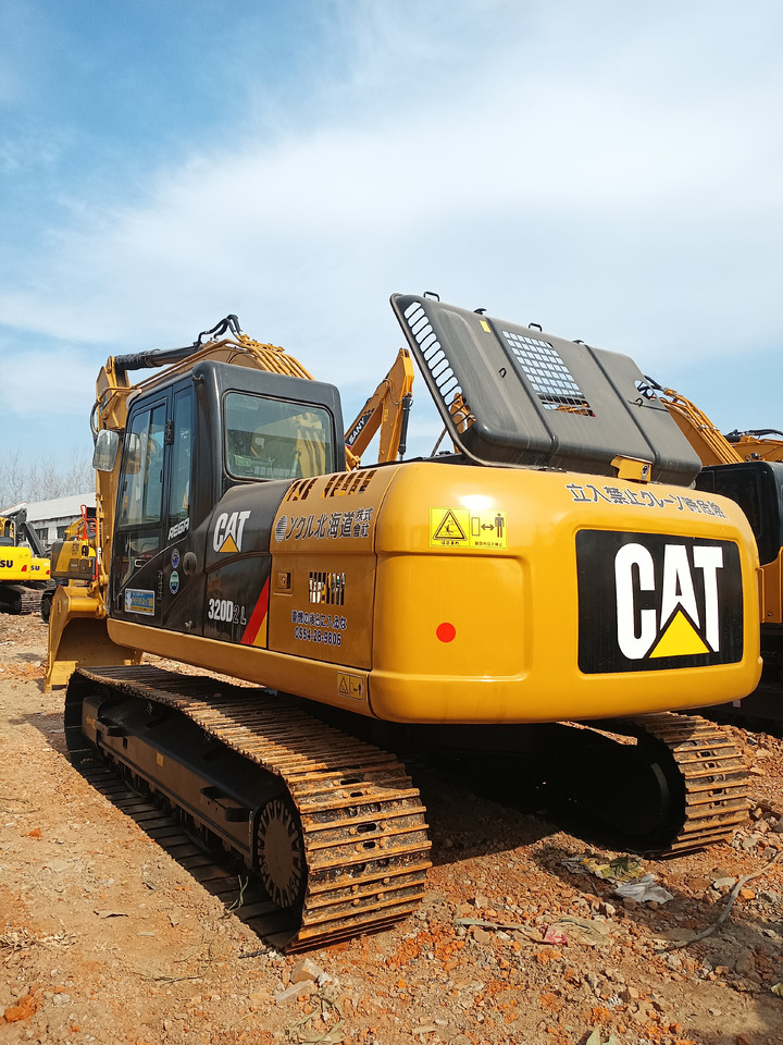 CATERPILLAR 320D2L - Beltegraver: bilde 4 CATERPILLAR 320D2L - Beltegraver: bilde 4