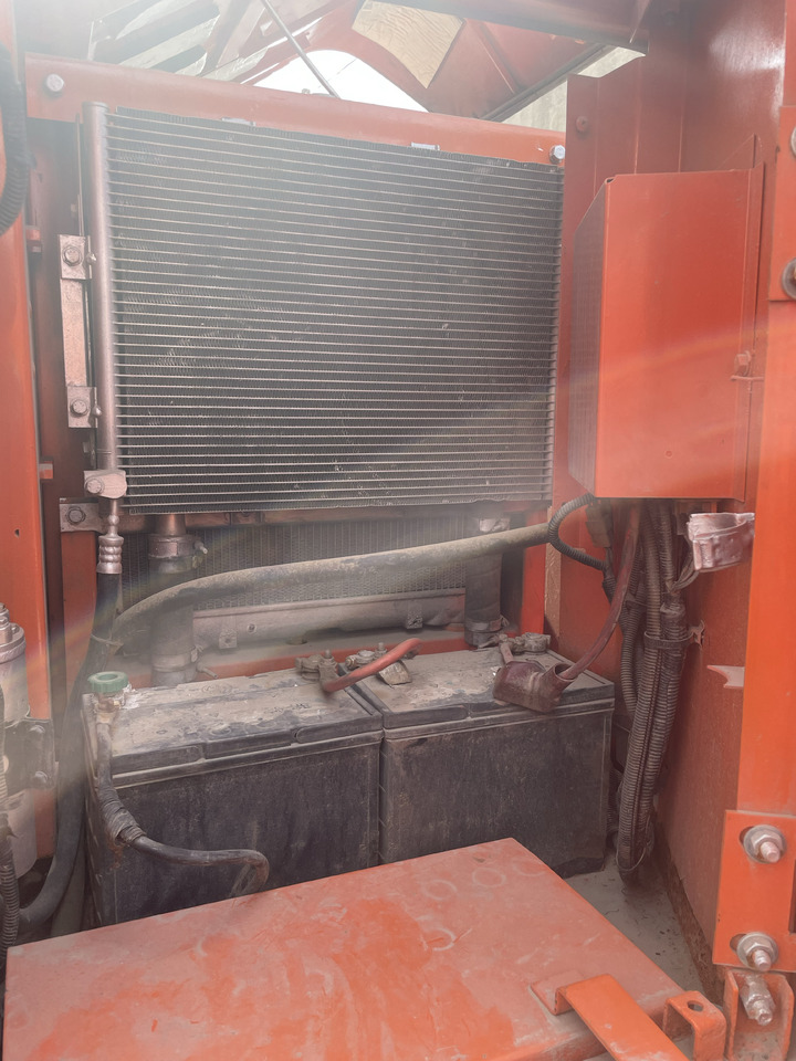 HITACHI ZX80 - Beltegraver: bilde 5 HITACHI ZX80 - Beltegraver: bilde 5